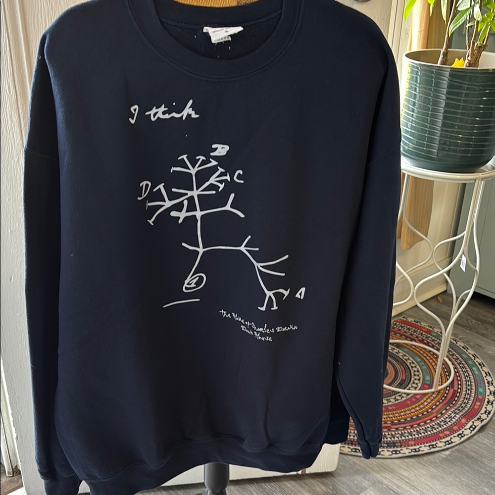 Charle Darwin “I Think” sweatshirt by English Heritage